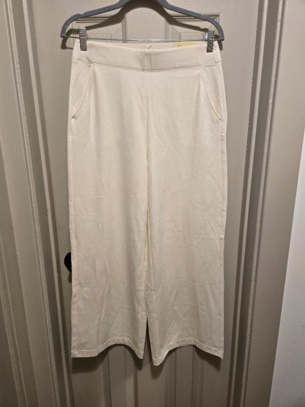 Max Studio London Cropped Wide Leg Knit sz Small new w/ "defect"